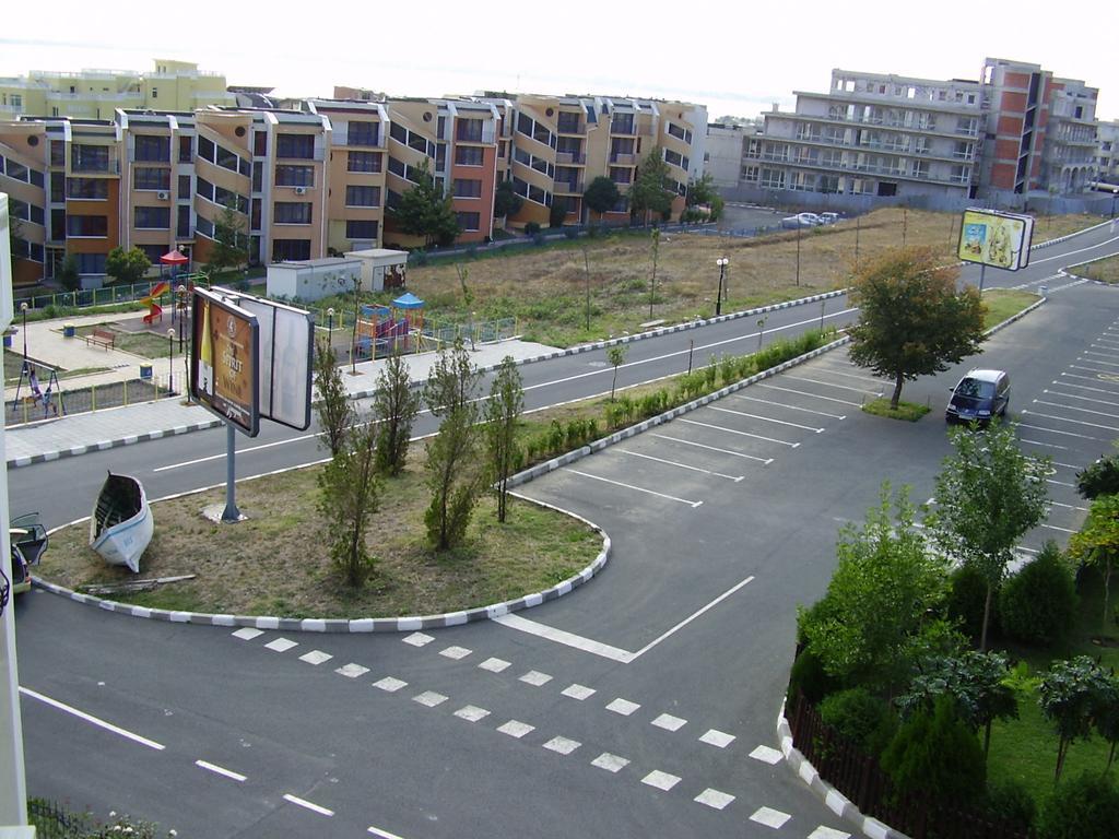 Delfin Apart Complex Sveti Vlas Exteriör bild